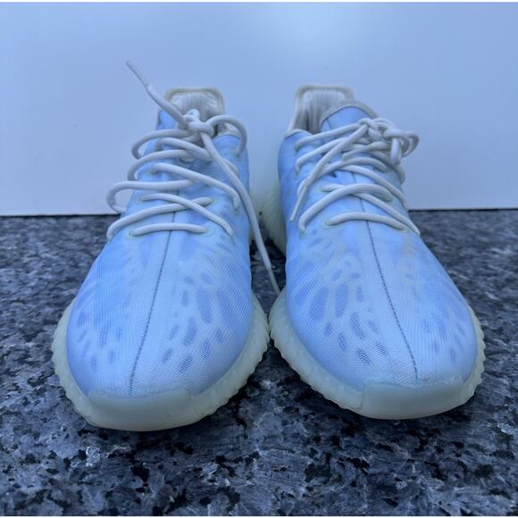 Adidas Yeezy Boost 350 V2 “Mono Ice” Sneakers GW2869 Men’s Size US 10.5
